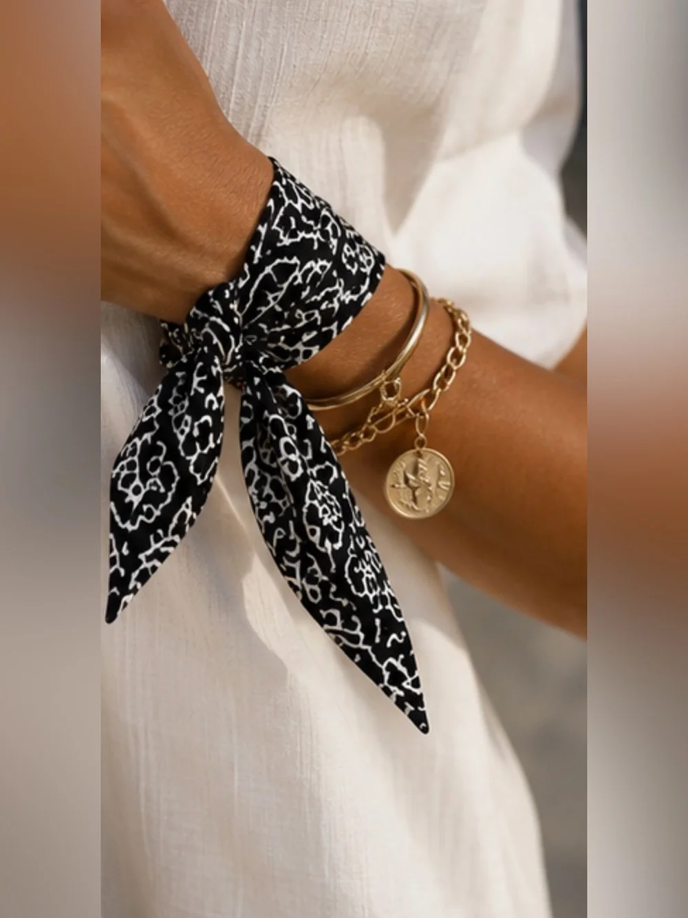 Black & White Paisley Skinny Scarf | Twilly Classic Monochrome Neck, Hair & Bag